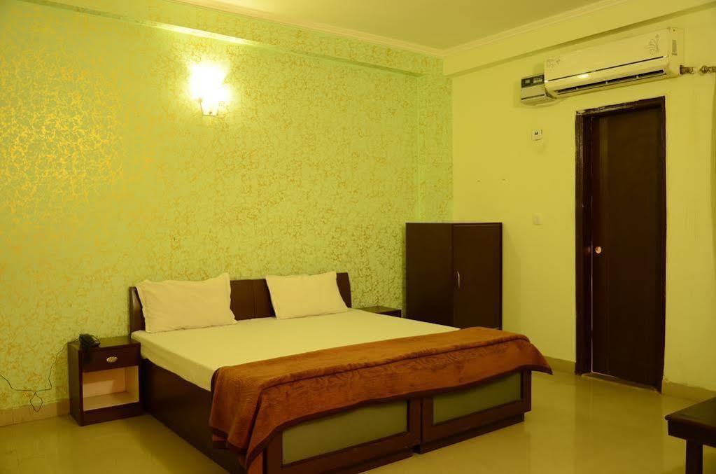Hotel Le Princess @ Airport New Delhi Extérieur photo